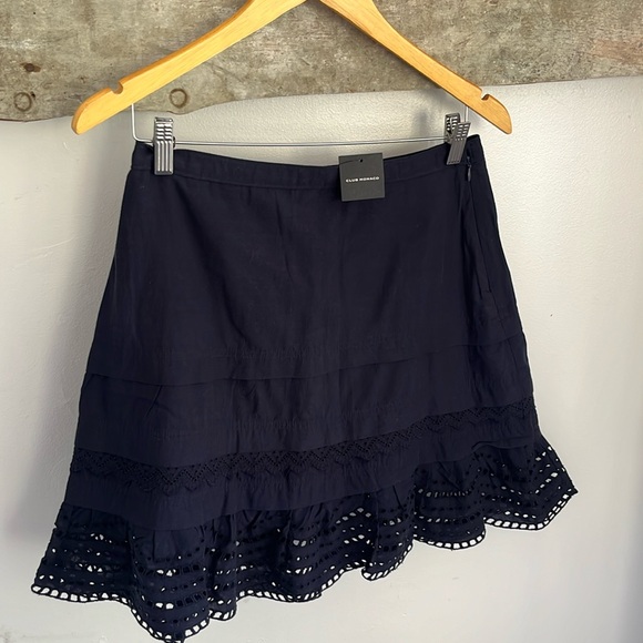🆕🏷️ Tiered eyelet skirt - Picture 1 of 5